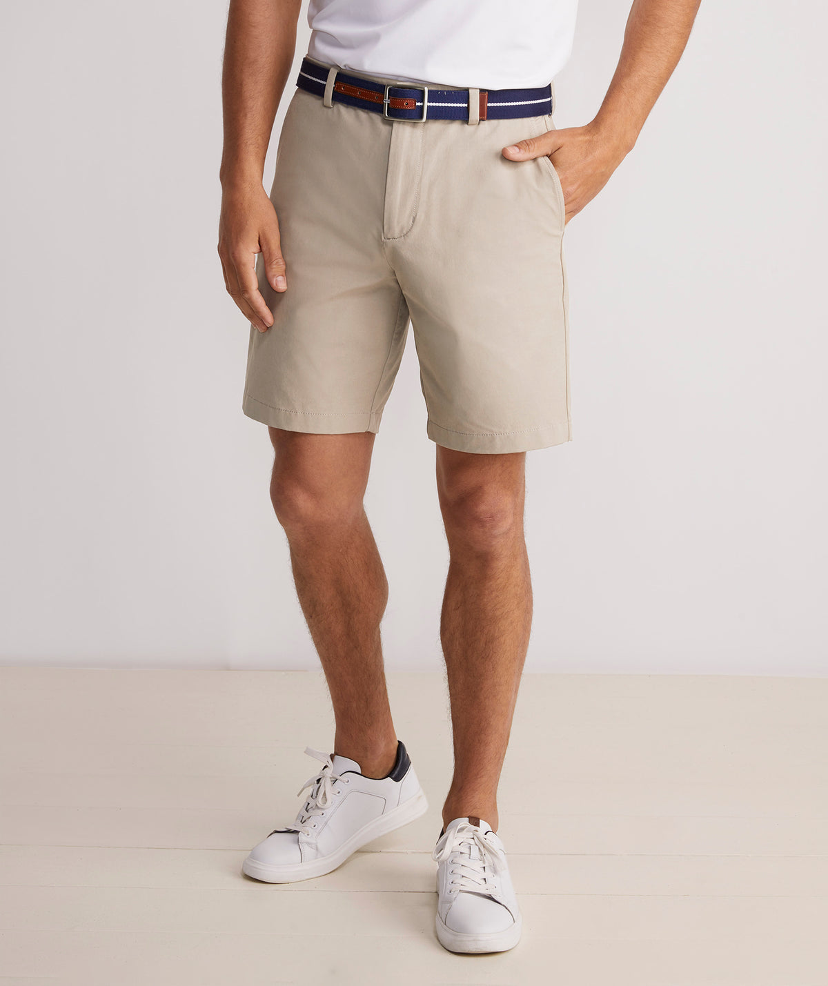 Vineyard Vines On-The-Go 9" Inseam Khaki Men's Golf Shorts